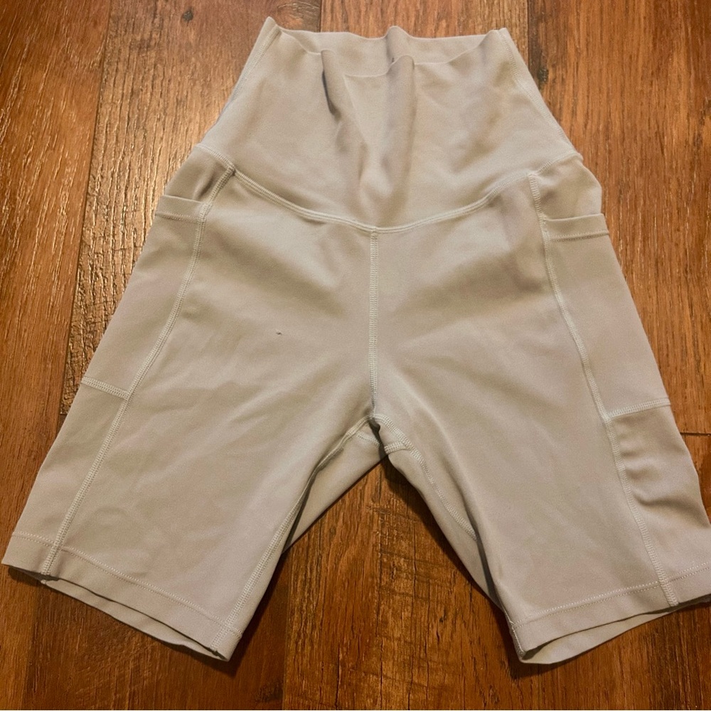 Free People Bike Shorts Size Small Grey Purple‎